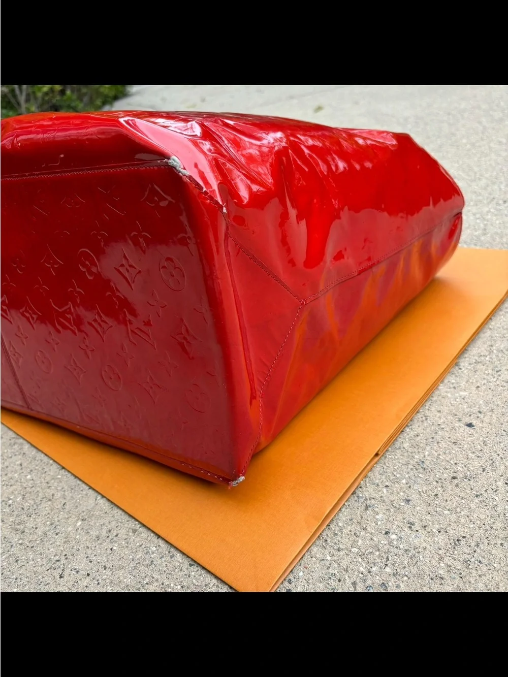 LOUIS VUITTON RED MONOGRAM VERNIS READE GM Tote Oversized Patent Leather